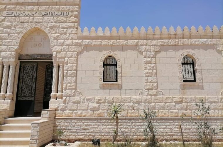 مقابر طريق السخنة أم طريق السويس؟ مقارنة تساعدك على الاختيار
